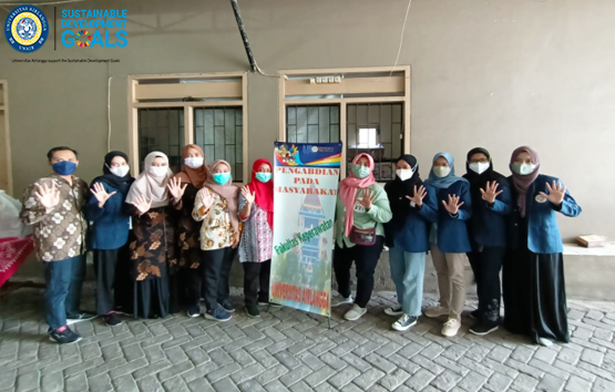 Menuju Surabaya Bebas TB, Tim Fkp Unair Lakukan Pengmas Psikoedukasi Berbasis Audiovisual di Perak Timur